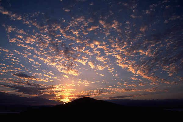 Sonnenaufgang über dem Chamo-See - Äthiopien 2010 - (C)2010 by Hermann-Josef Bergmann