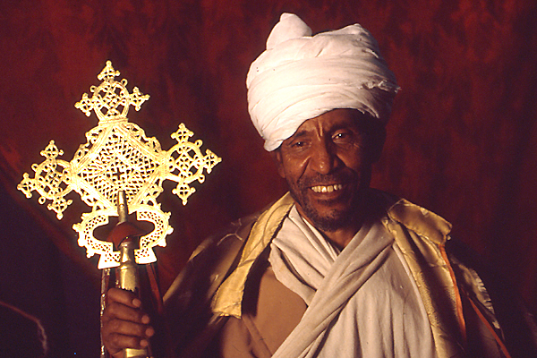 Priester in Lalibela - Äthiopien 2010 - (C)2010 by Hermann-Josef Bergmann